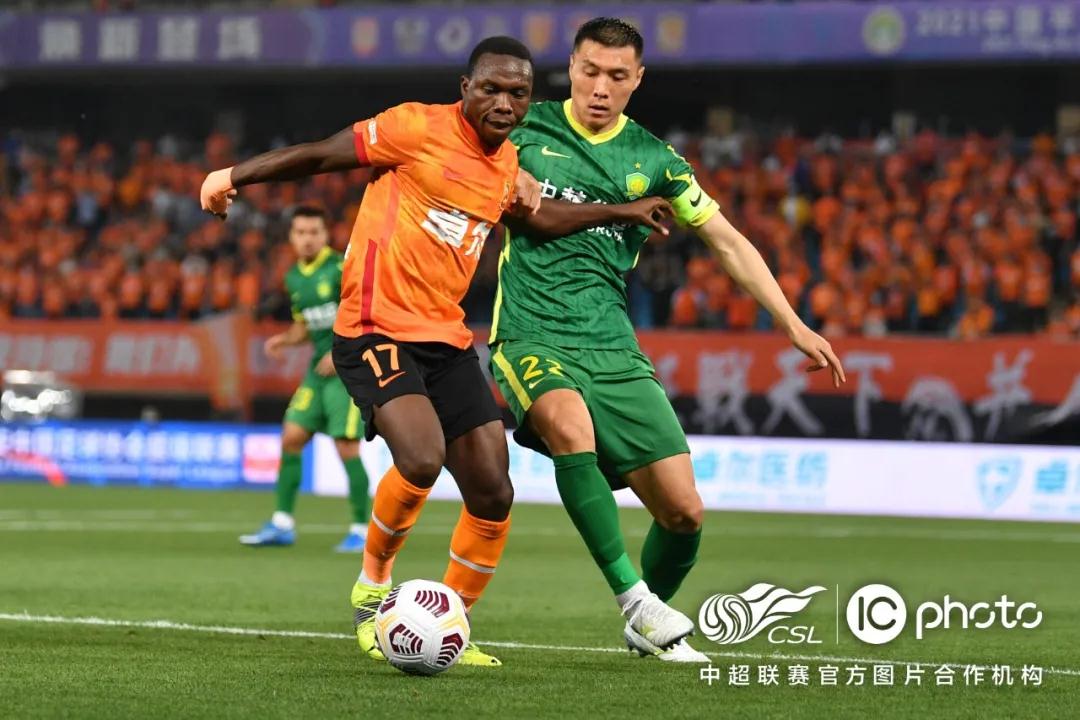 أهداف الزمالك وبيراميدز في البطولات المحلية والقارية