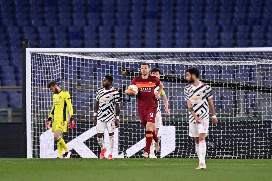 الاتحاد الأميركي لكرة القدم يقر المساواة في الرواتب بين منتخبي الرجال والسيدات